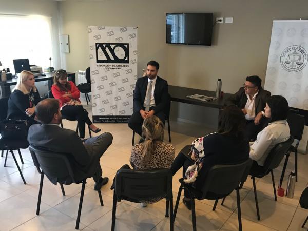 “EL COLEGIO TE ESCUCHA”: PRODUCTIVO ENCUENTRO CON PROFESIONALES EN OLAVARRÍA