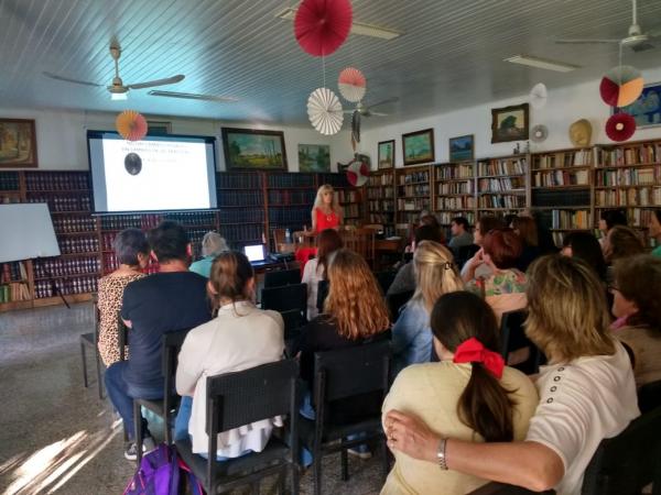 Laprida: Enriquecedora charla sobre discapacidad
