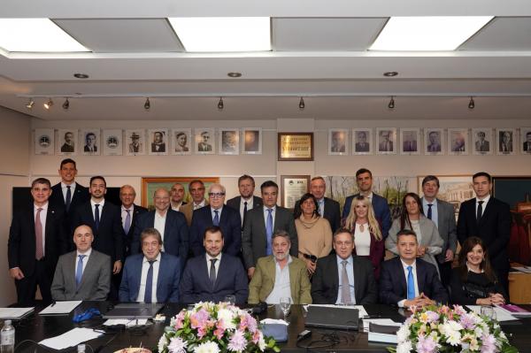 El presidente del Colegio participó de la reunión del Consejo Superior de COLPROBA
