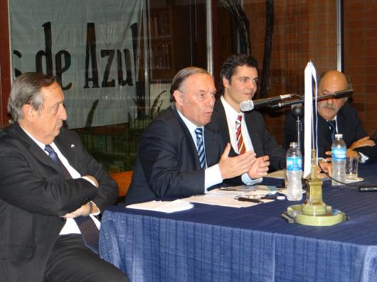 En el Centenario de la Ley Sáenz Peña el Dr. Antonio María Hernández ofreció una conferencia en Azul